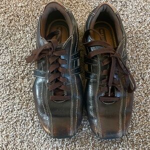 Sketchers Men's Brown Leather shoes size 10 vintage